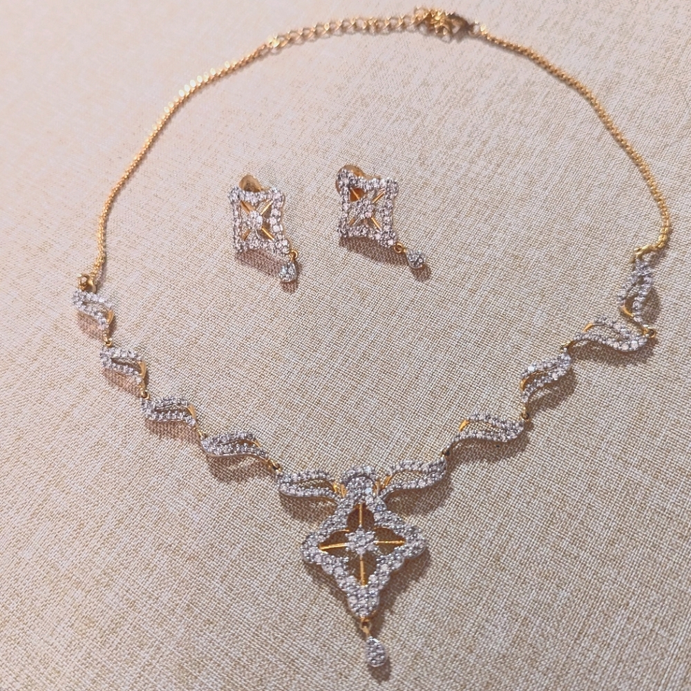 Formal Gold/Silver necklace and earring set